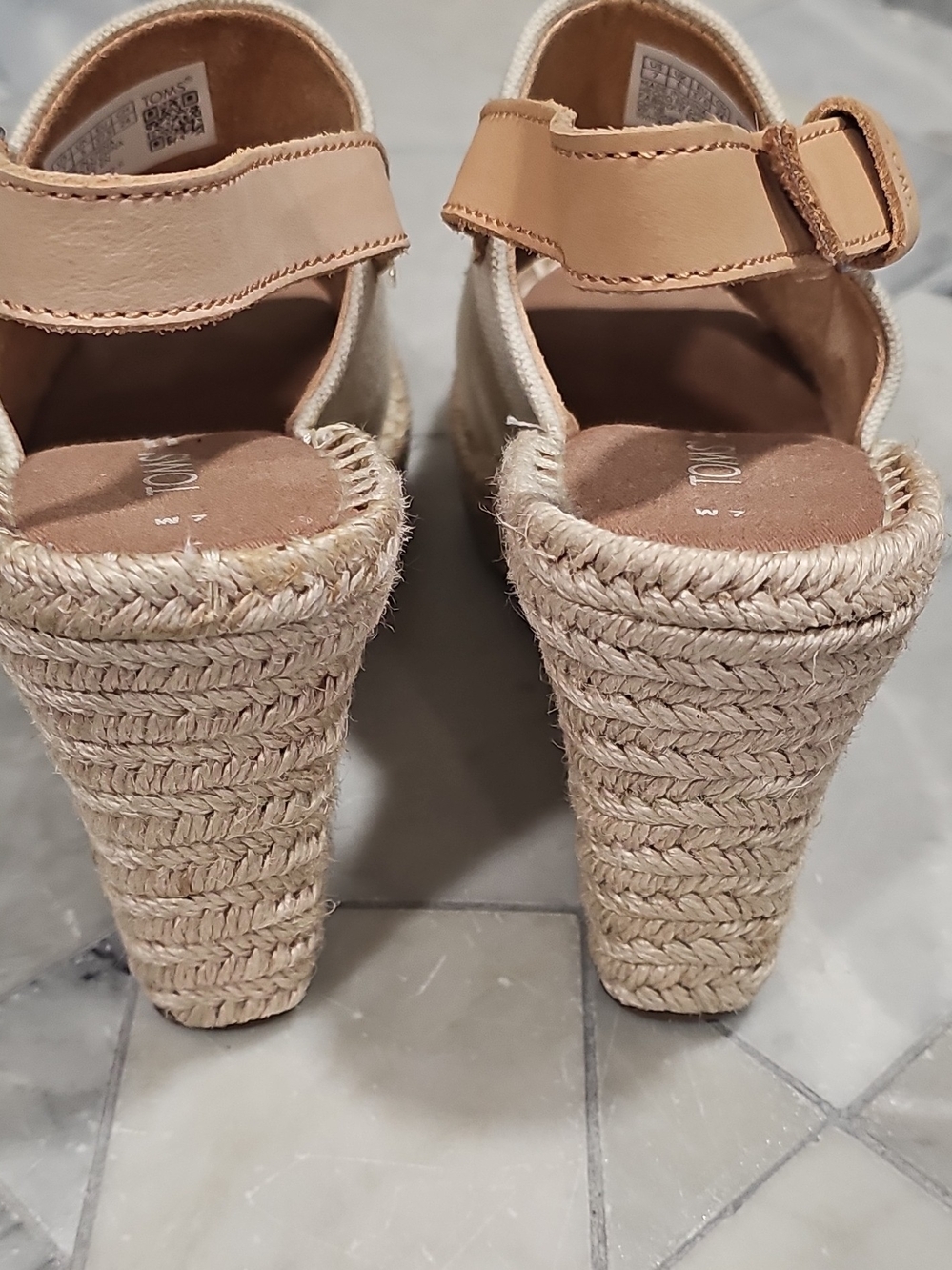 TOMS Cream Canvas Espadrille Slingback Sandals with Tan Trim Size 7 - Picture 8 of 11